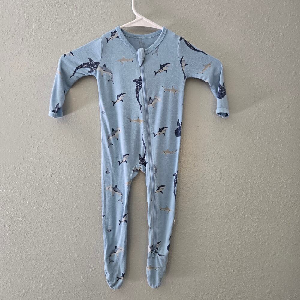 Kyte Baby Pajamas 6-12 Month Zipper Footie PJS Sharks One Piece Boy